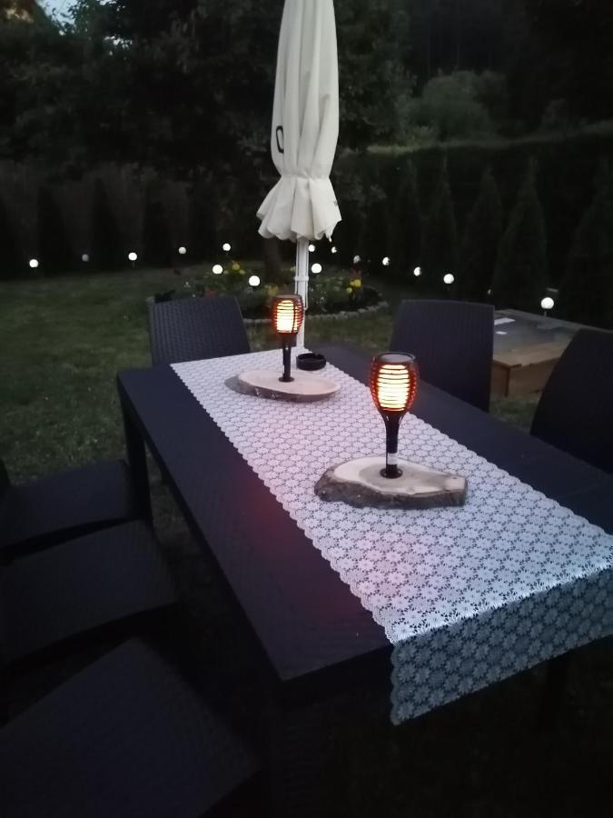 Dom Wakacyjny Gajowka Z Ogrodem Rzyki Kültér fotó