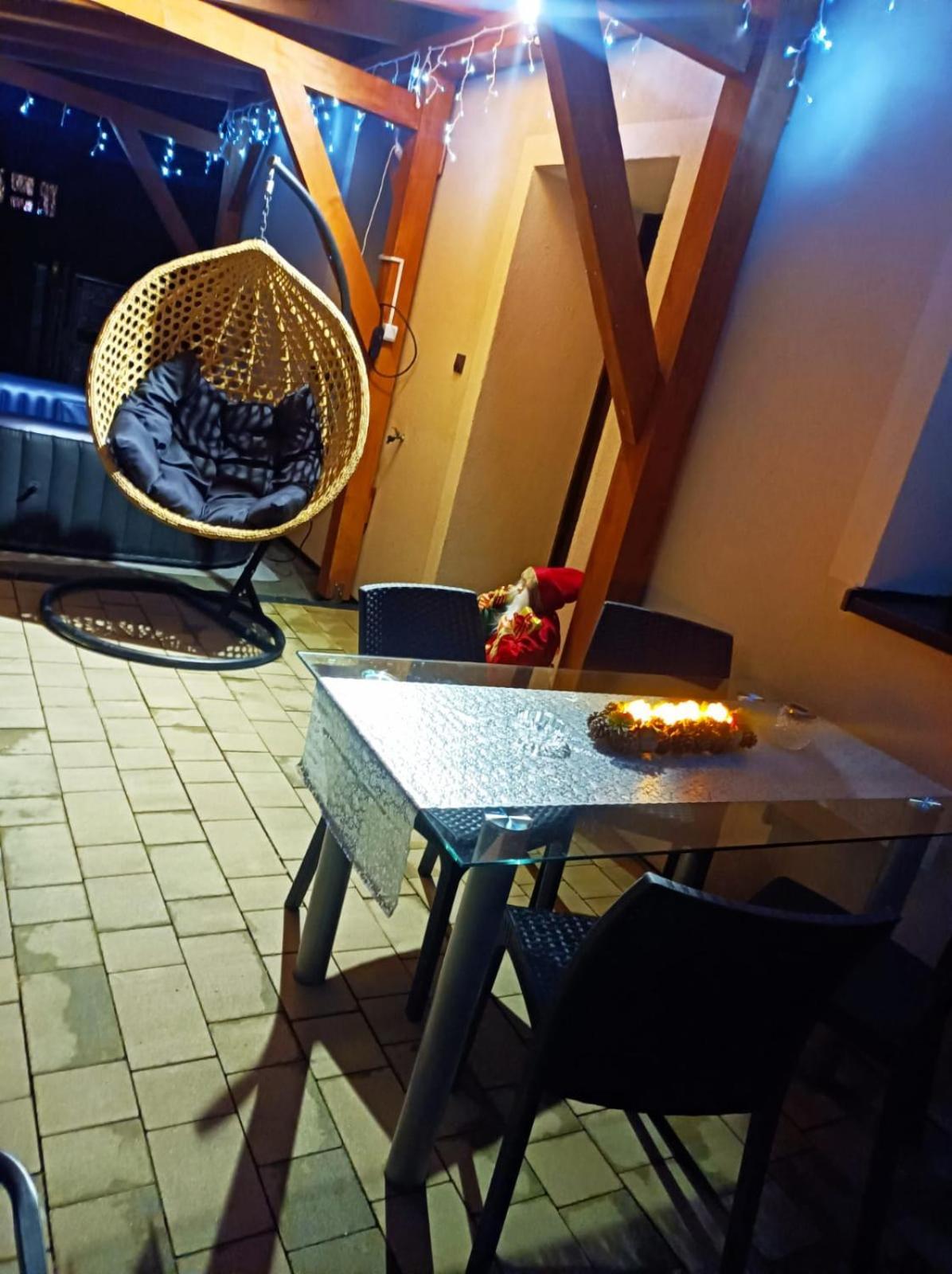 Dom Wakacyjny Gajowka Z Ogrodem Rzyki Kültér fotó